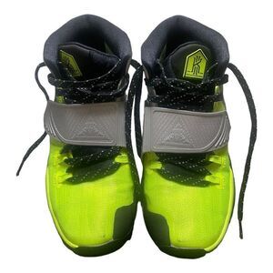 Nike Kyrie 6 cross basketball sneakers
